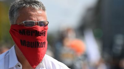 Polizei stoppt Protestzüge in München und Hannover wegen Verstößen gegen Auflagen