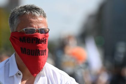 Polizei stoppt Protestzüge in München und Hannover wegen Verstößen gegen Auflagen