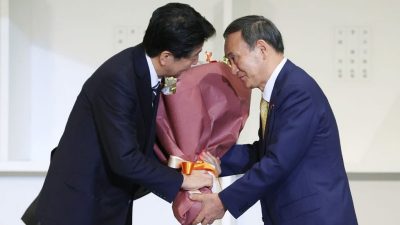 Bisheriger Kabinettschef wird neuer Vorsitzender von Japans Regierungspartei