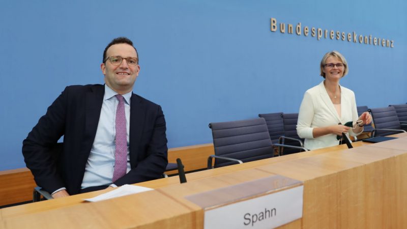 Spahn: „Es wird zu einer freiwilligen Impfung kommen“