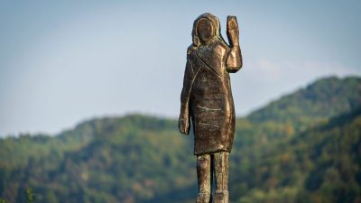 Slowenien: Neue Statue von Melania Trump enthüllt – diesmal in Bronze