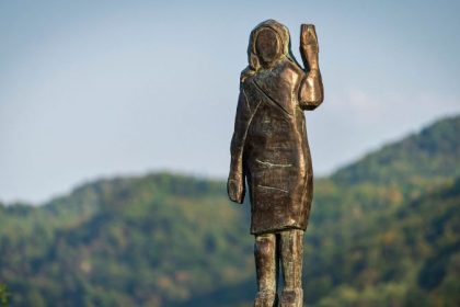 Slowenien: Neue Statue von Melania Trump enthüllt – diesmal in Bronze
