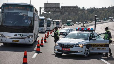 Israel: Hunderte Demonstranten protestieren nach zweitem Lockdown in Tel Aviv