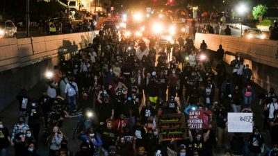 USA: Proteste trotz Ausgangssperre in Louisville nach Ausschreitungen