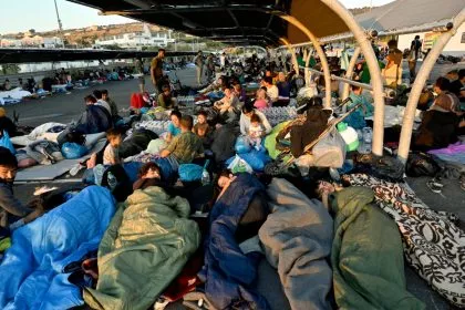 Zehn deutsche Städte zur Aufnahme von Moria-Migranten bereit – Bevölkerung gespalten