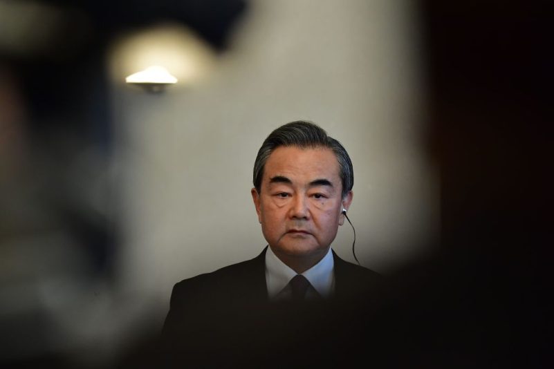 Zum Besuch von Chinas Außenminister: Deutschland – Pekings rettender Strohhalm?