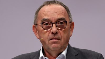 SPD-Chef stellt sich gegen Drohnen-Kauf für Bundeswehr