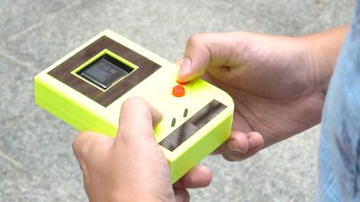 Batterie-freier Game Boy bietet unendliches Spielvergnügen.