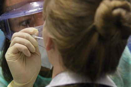 Ab Dienstag keine kostenlose Tests für Rückkehrer aus Nicht-Risikogebieten mehr