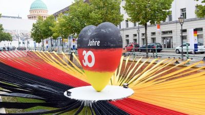 Feiern zum 30. Jahr der Deutschen Einheit eröffnet