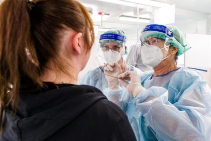 EU-Ethikrat fordert Massentests: Alle Bundesbürger binnen zwei, drei Wochen einmal durchtesten