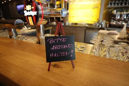 Es begann mit „Hygienevorschriften“ – Bewusst herbeigeführte Unwirtschaftlichkeit zwang Gaststätten in der DDR zum Verkauf