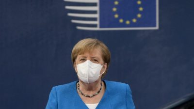 In der EU regt sich Widerstand gegen Merkels Handelsabkommen mit China