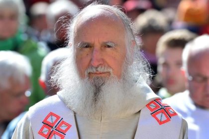 Pater Anselm Grün: Corona-Krise hat Fundamente der Gesellschaft erschüttert