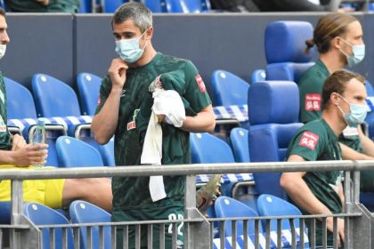 Das Corona-Konzept des Fußballs: Händeschütteln verboten