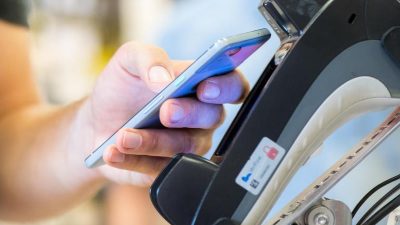 Einheitlicher, schneller, sicherer: Elektronisches Bezahlen nimmt Fahrt auf