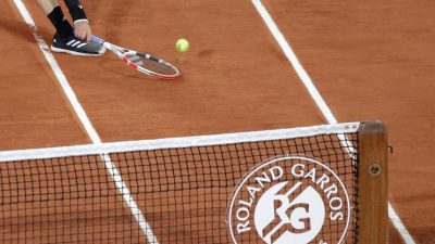 Deutsches Tennis-Trio will in Paris in Runde zwei