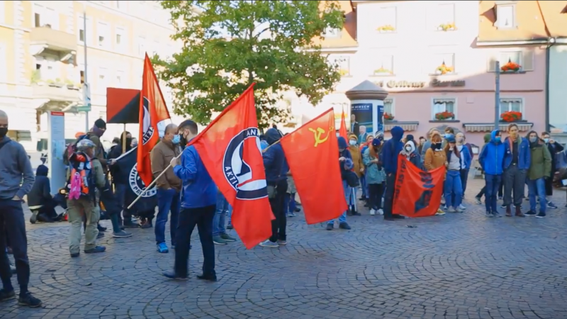 Polizei setzt Reizgas auf Gegen-Demo in Konstanz ein