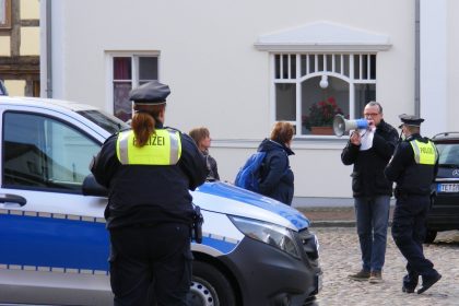 Gericht hebt Einreiseverbot für Querdenker nach Mecklenburg-Vorpommern auf