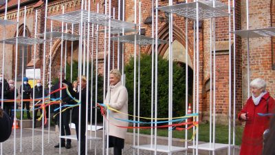 Mecklenburg-Vorpommern: Anwohner kritisieren Wende-Denkmal als „Schandfleck“ und Corona-Maßnahmen als „überzogen“