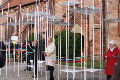 Mecklenburg-Vorpommern: Anwohner kritisieren Wende-Denkmal als „Schandfleck“ und Corona-Maßnahmen als „überzogen“