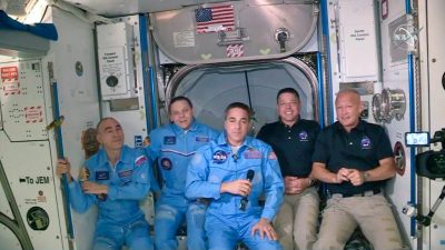 Drei Raumfahrer von ISS zur Erde zurückgekehrt