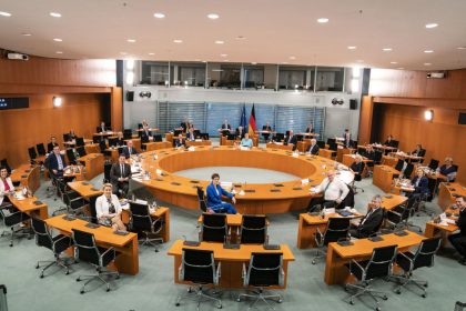 Arbeitgeber sollen beim Impfen helfen – dürfen Impfstatus aber nicht abfragen
