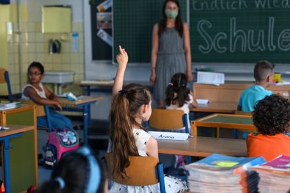 Weil hält Wechselmodell an Schulen für „enorme Belastung“ für Kinder und Eltern
