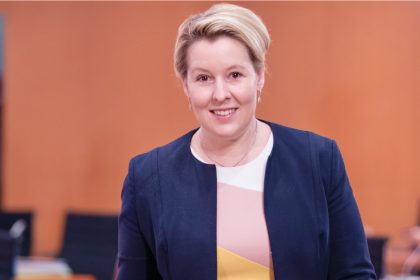 Giffey wehrt sich gegen Pauschalverurteilung von Jugendlichen im Corona-Umgang