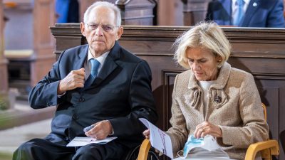 Schäuble wird zu Merkel-Gegenspieler in der Corona-Politik: „Bundestag endlich einbinden“
