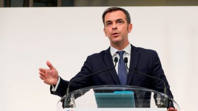 Durchsuchungen bei Frankreichs Gesundheitsminister: Ärzte werfen Regierung Versagen vor