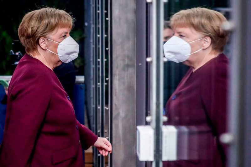 Grüne verlangen Regierungserklärung von Merkel zu Corona-Maßnahmen