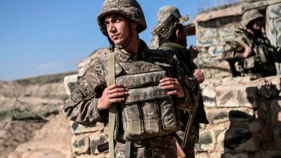 Baku: Fast 2800 aserbaidschanische Soldaten im Konflikt um Berg-Karabach getötet
