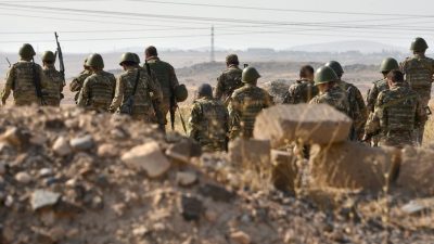 Armenien bittet Russland um Hilfe in Berg-Karabach-Konflikt – Putin spricht von 5.000 Toten