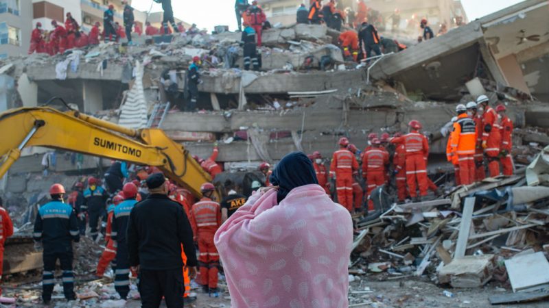 Mindestens 22 Tote und hunderte Verletzte durch Erdbeben in der Ägäis