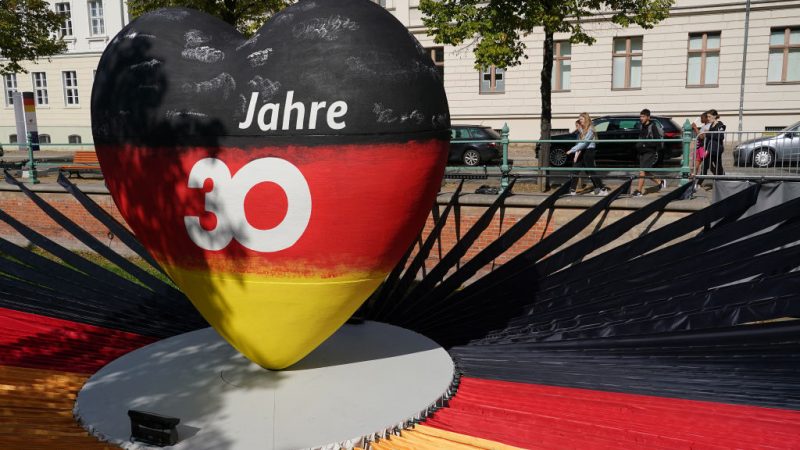 Bund fördert Feier zu 30 Jahre Deutsche Einheit – ohne DDR-Opfer und Nationalhymne