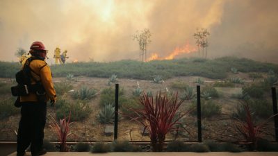 Waldbrände in Kalifornien: 90.000 Menschen auf der Flucht