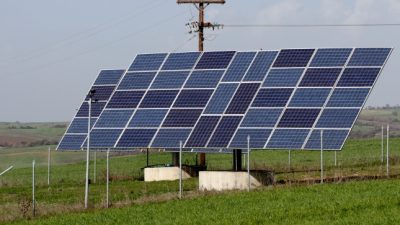 Grünen-Chefin fordert Solarpflicht bei Neubauten und Sanierungen
