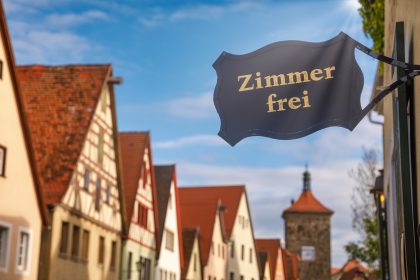 Gericht stoppt Übernachtungsverbot für auswärtige Touristen