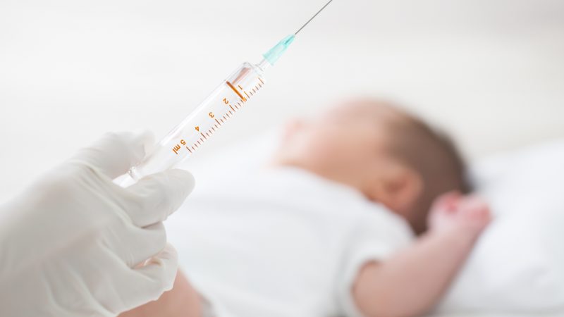 Die STIKO-Impfempfehlung gilt auch für Kinder ab 6 Monaten, soweit sie Vorerkrankungen haben. Foto; iSstock