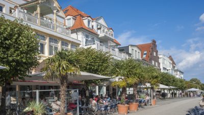 Touristen müssen Schleswig-Holstein bis zu Beginn von teilweisem Lockdown verlassen