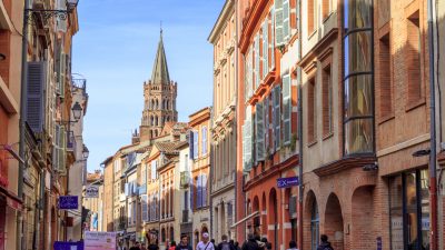 Gericht in Toulouse kippt Corona-Anordnung für Bars und Restaurants
