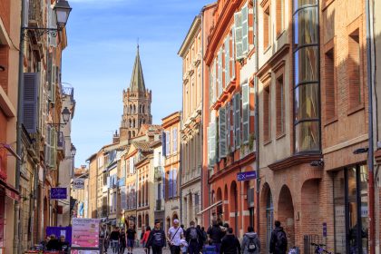 Gericht in Toulouse kippt Corona-Anordnung für Bars und Restaurants