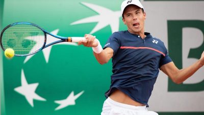 French Open: Altmaier gewinnt deutsches Duell gegen Struff