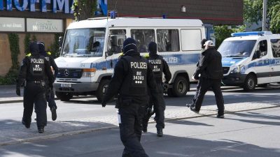 190 Polizisten bei Razzia gegen 15-jährigen mutmaßlichen Islamisten im Einsatz