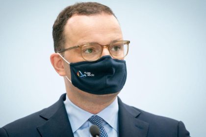 Gesundheitsminister Spahn positiv auf Coronavirus getestet – „bisher nur Erkältungssymptome“