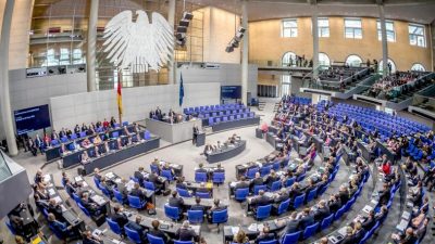 Bundestag: Grüne wollen Homeoffice-Gebot kon­sequent durch­setzen