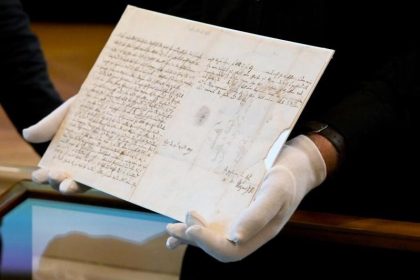 Drei Briefe der Familie Mozart wandern nach Österreich