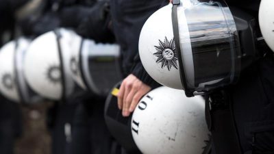 Niedersachsen und Sachsen-Anhalt kündigen Studie zu Rechtsextremismus in Polizei an