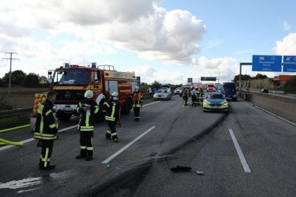 Vorstoß gegen Gaffer: Führerscheinentzug als mögliche Konsequenz?
